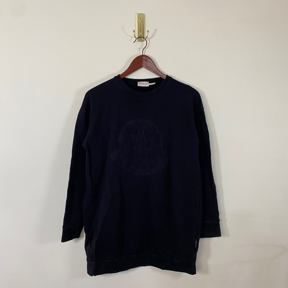 Moncler Sweatshirt Womens Small Black‎ Embroidered Logo Crewneck Quiet Luxury